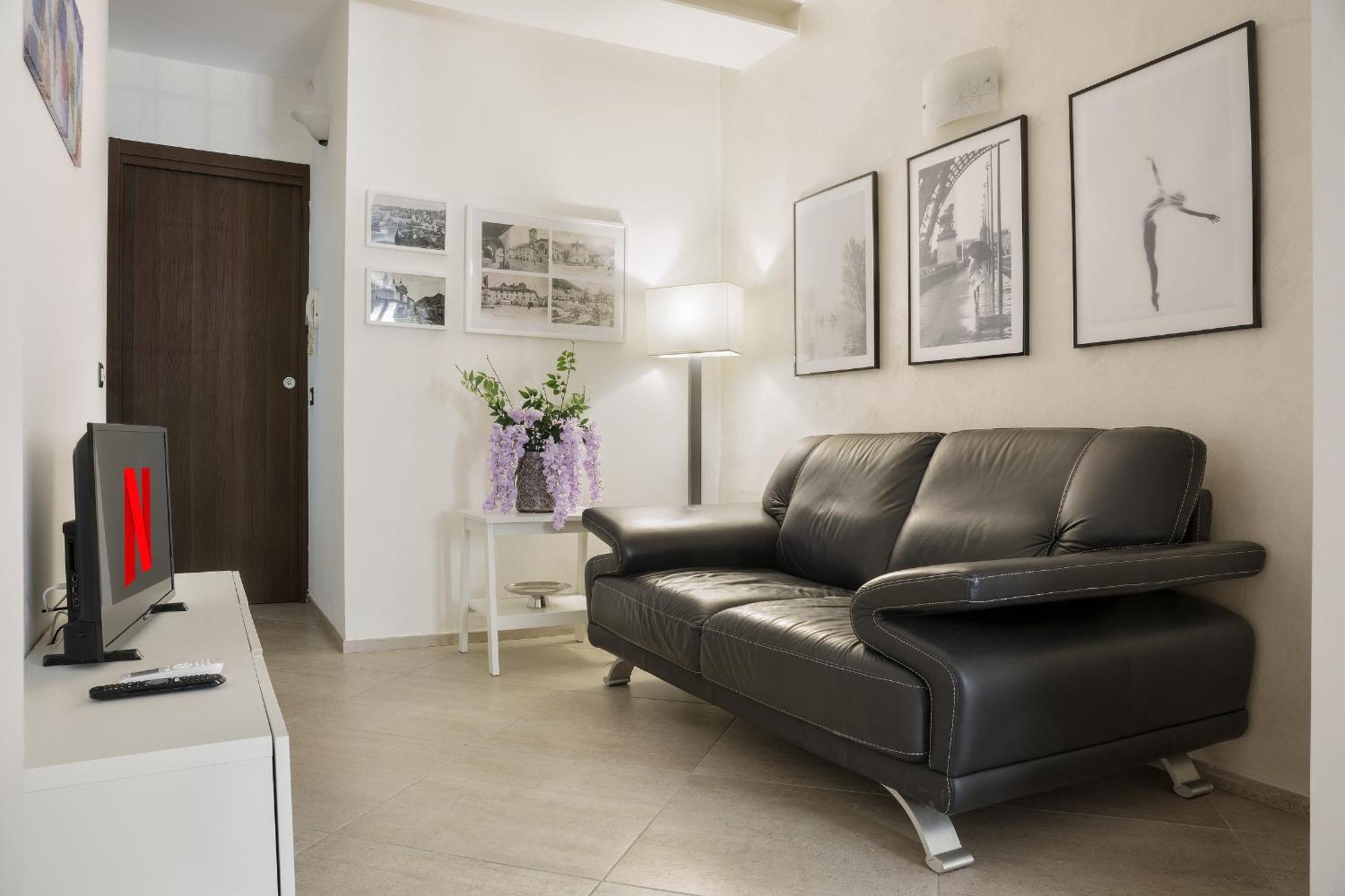 Il Glicine Apartment Montano Lucino Bagian luar foto