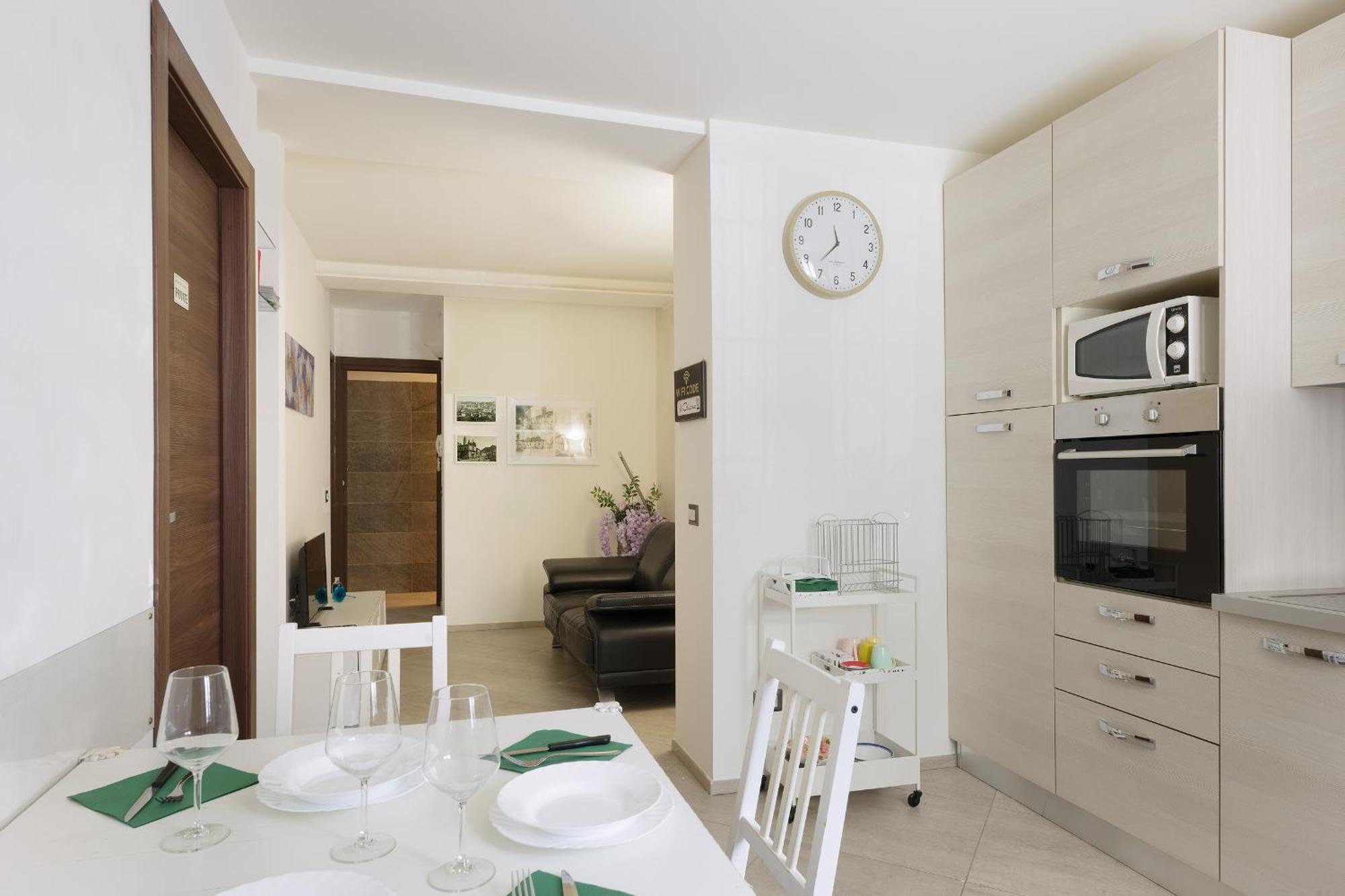 Il Glicine Apartment Montano Lucino Bagian luar foto